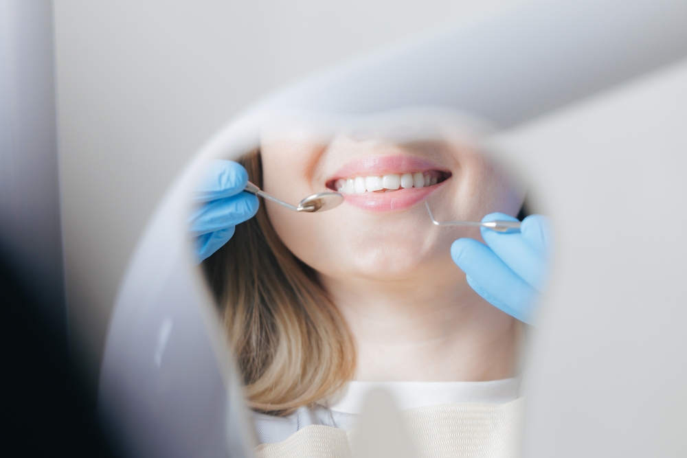 Caries,Treatment,Concept,,Caucasian,Young,Female,At,Dental,Checkup,With